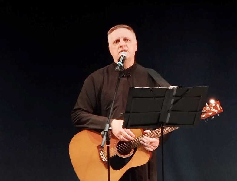 Отець Василь БРОНА